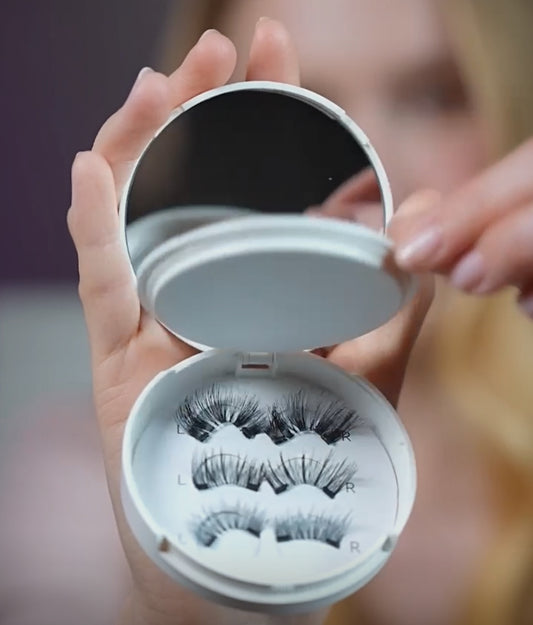 MAGNETIC EYELASHES